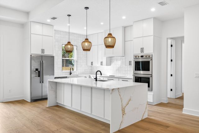 16 Baru Rd, St Augustine, FL 32080