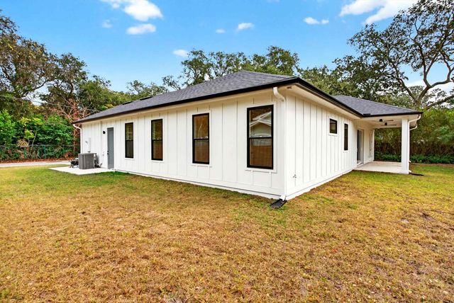 16 Baru Rd, St Augustine, FL 32080