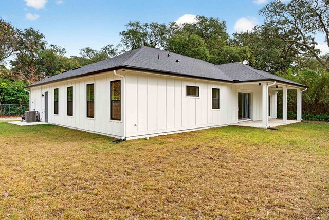 16 Baru Rd, St Augustine, FL 32080