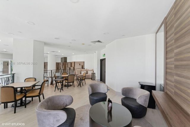 1000 W Island Boulevard 2911, Aventura, FL 33160