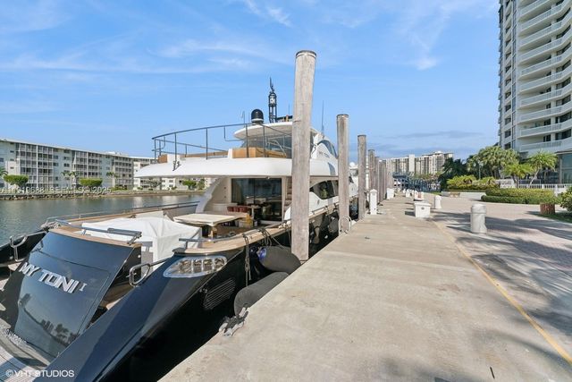 1000 W Island Boulevard 2911, Aventura, FL 33160