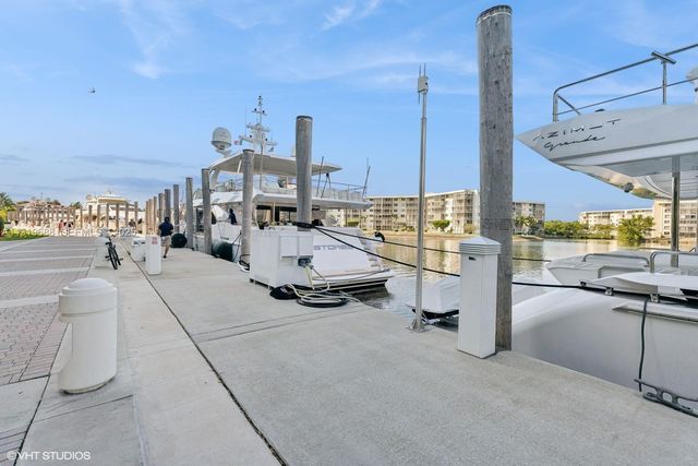 1000 W Island Boulevard 2911, Aventura, FL 33160