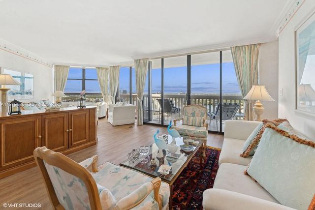 1000 W Island Boulevard 2911, Aventura, FL 33160