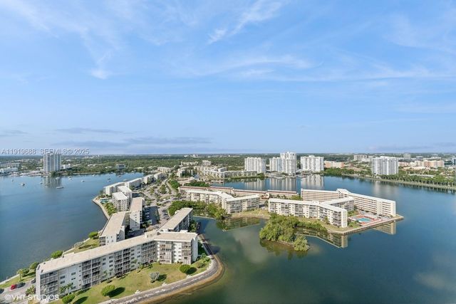 1000 W Island Boulevard 2911, Aventura, FL 33160
