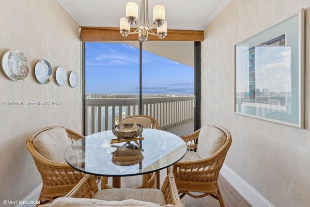1000 W Island Boulevard 2911, Aventura, FL 33160