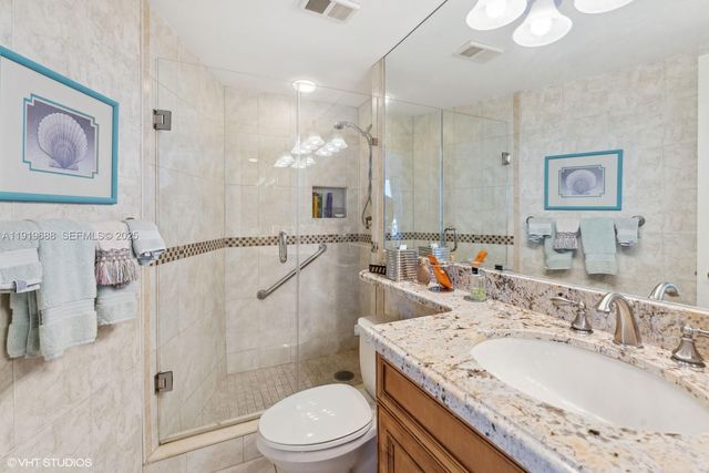 1000 W Island Boulevard 2911, Aventura, FL 33160