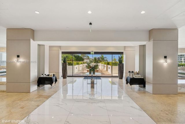 1000 W Island Boulevard 2911, Aventura, FL 33160