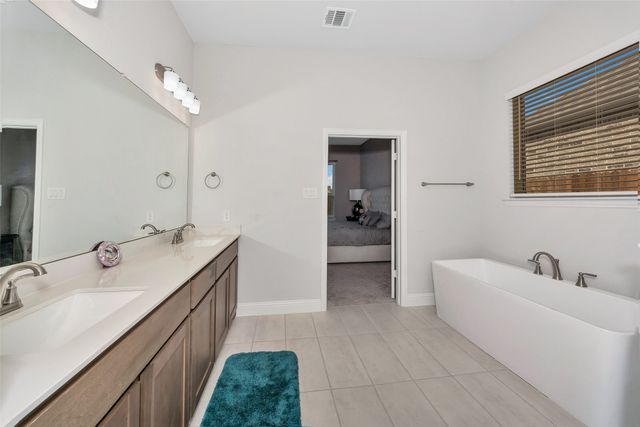 1420 Kendal Drive, Desoto, TX 75115