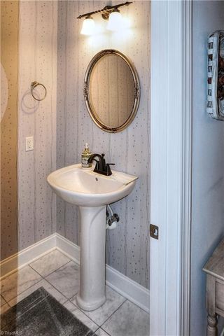 124 Will Taylor Lane, Winston-salem, NC 27107
