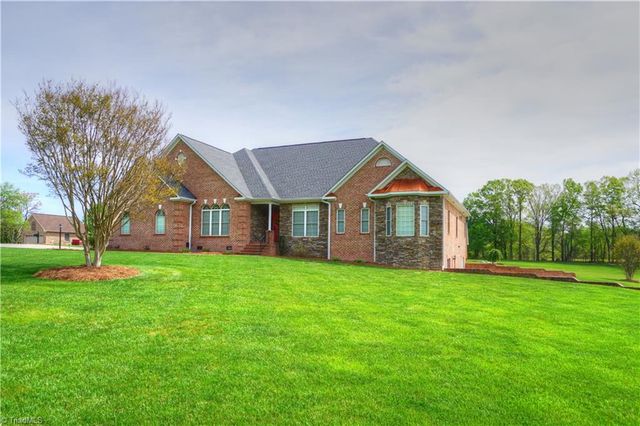 124 Will Taylor Lane, Winston-salem, NC 27107