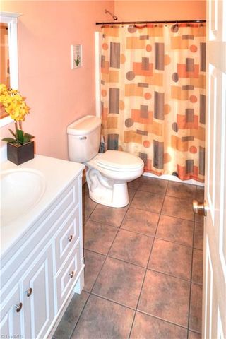 124 Will Taylor Lane, Winston-salem, NC 27107