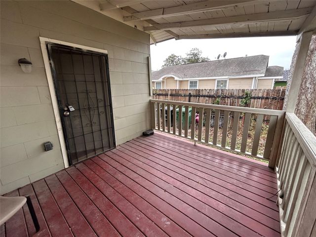 6737 Avenue E A, Houston, TX 77011