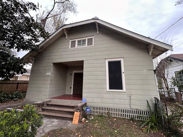 6737 Avenue E A, Houston, TX 77011