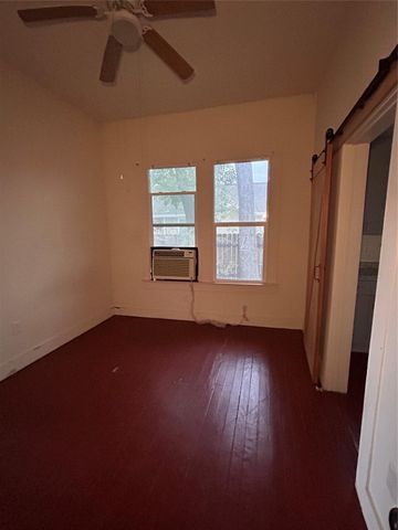 6737 Avenue E A, Houston, TX 77011