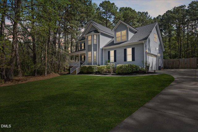 8001 Kingsdale Drive, Willow Spring, NC 27592