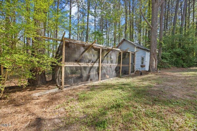 8001 Kingsdale Drive, Willow Spring, NC 27592