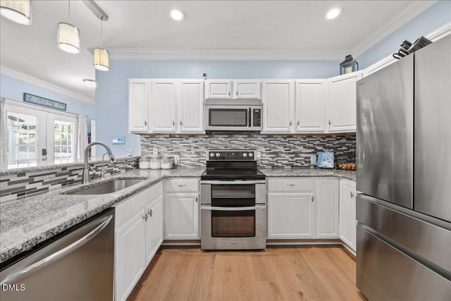 8001 Kingsdale Drive, Willow Spring, NC 27592