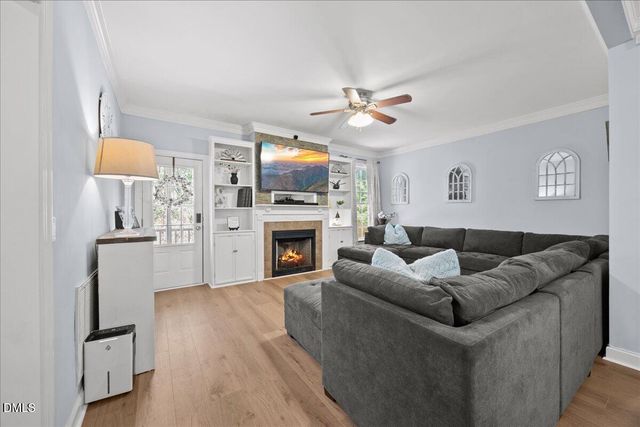 8001 Kingsdale Drive, Willow Spring, NC 27592