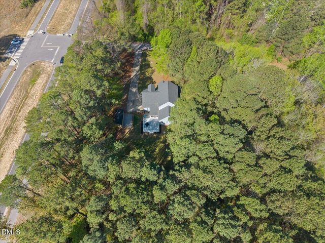 8001 Kingsdale Drive, Willow Spring, NC 27592