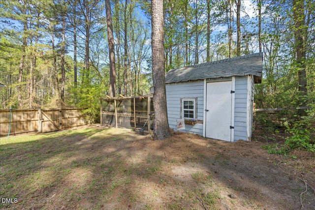 8001 Kingsdale Drive, Willow Spring, NC 27592