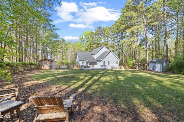 8001 Kingsdale Drive, Willow Spring, NC 27592