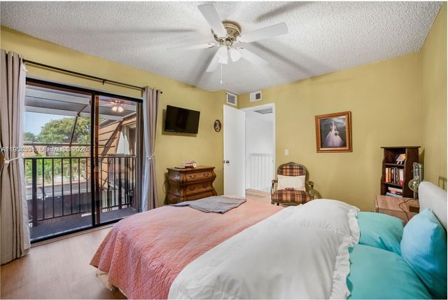 9135 SW 20th Pl D, Davie, FL 33324