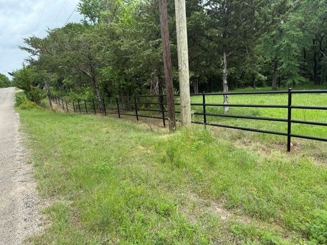 2570 Randell Lake Road, Denison, TX 75020