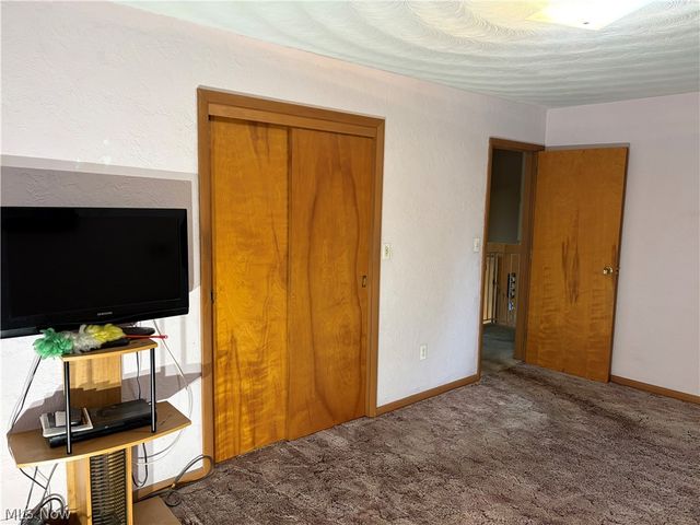 47647 Lyman Drive, East Liverpool, OH 43920