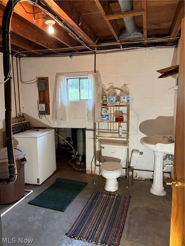 47647 Lyman Drive, East Liverpool, OH 43920