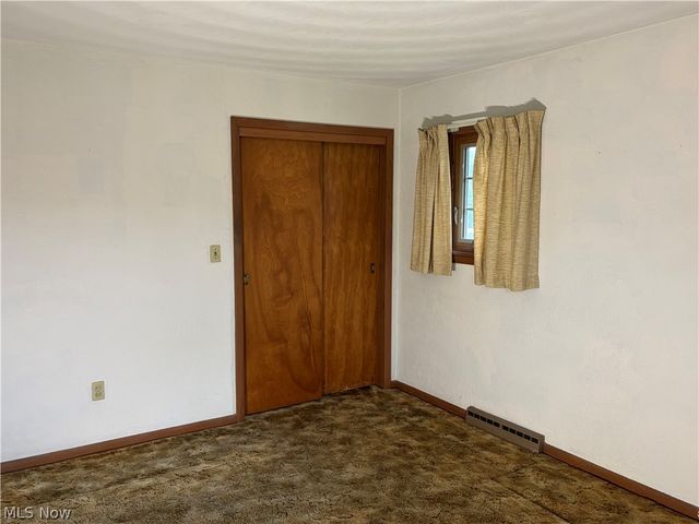 47647 Lyman Drive, East Liverpool, OH 43920