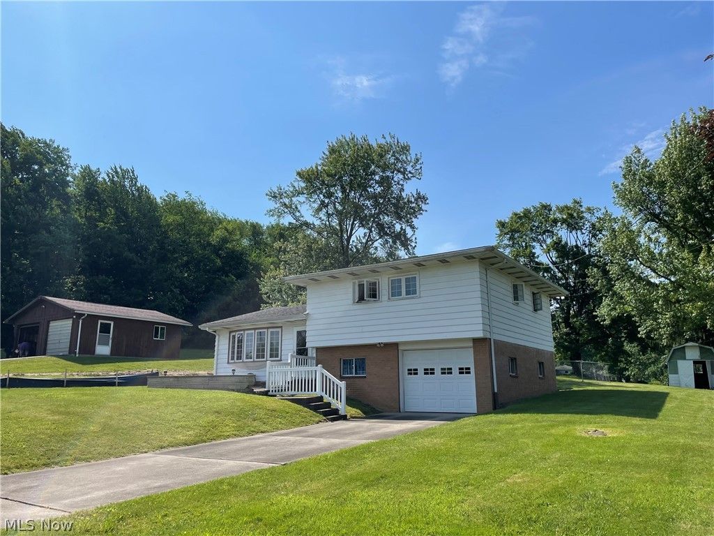 47647 Lyman Drive, East Liverpool, OH 43920