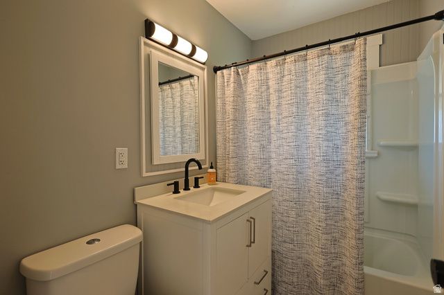 3999 ORCHARD AVE, South Ogden, UT 84403