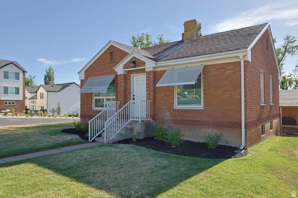 3999 ORCHARD AVE, South Ogden, UT 84403