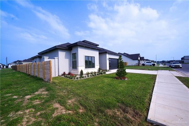 1700 Trophy Drive, Edinburg, TX 78542
