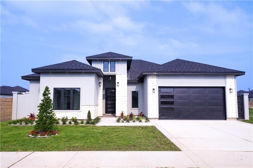 1700 Trophy Drive, Edinburg, TX 78542