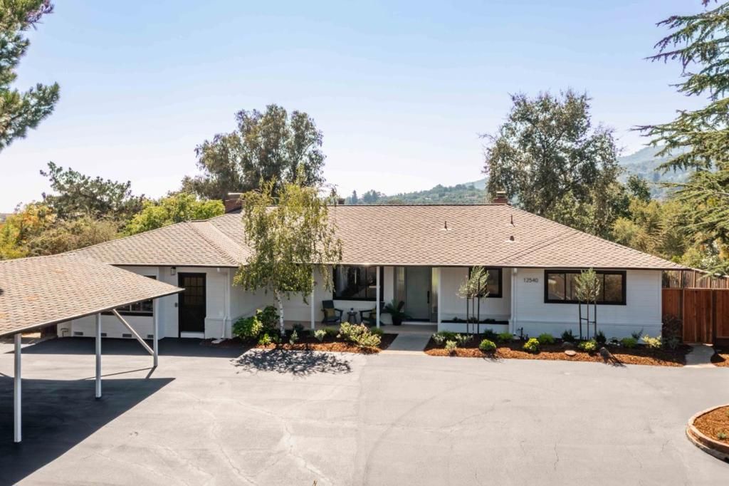 12540 Robleda Road, Los Altos Hills, CA 94022