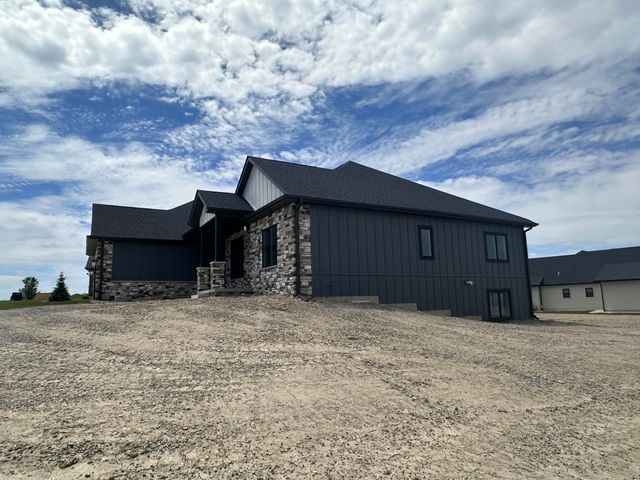 10148 Spring Lake Road, St. John, IN 46373