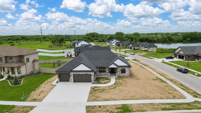 10148 Springlake Road, St. John, IN 46373