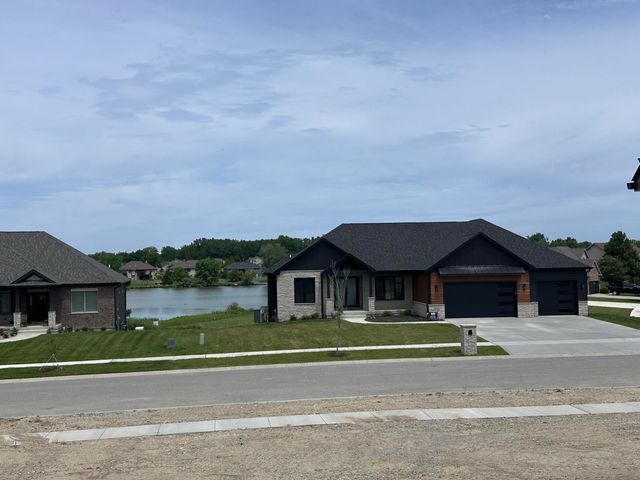 10148 Spring Lake Road, St. John, IN 46373