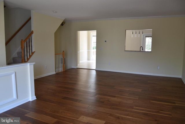 44037 KINGS ARMS SQ, Ashburn, VA 20147