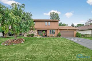 6917 Greentree Lane, Maumee, OH 43537
