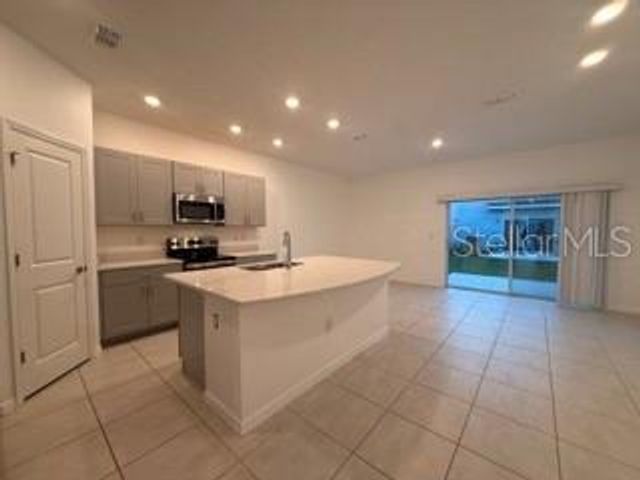 2906 CANARY AVENUE, Davenport, FL 33837