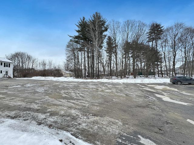 5-16 Butler Street, Hillsborough, NH 03244