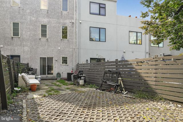 1227 N 3RD ST, Philadelphia, PA 19122