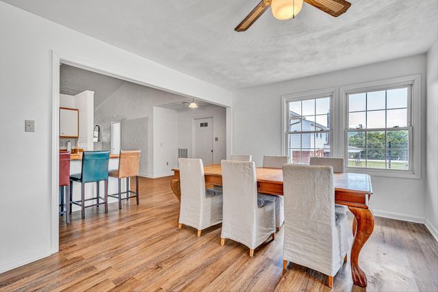 3721 Chaparral DR, Roanoke, VA 24018