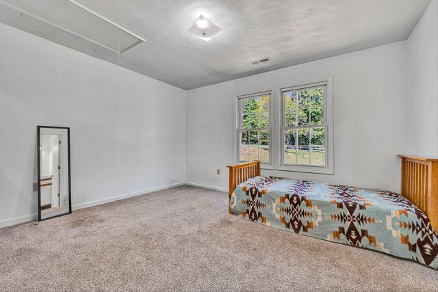 3721 Chaparral DR, Roanoke, VA 24018