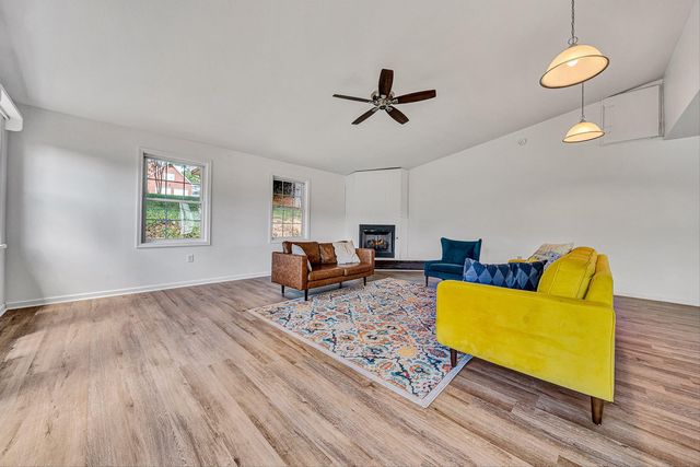 3721 Chaparral DR, Roanoke, VA 24018