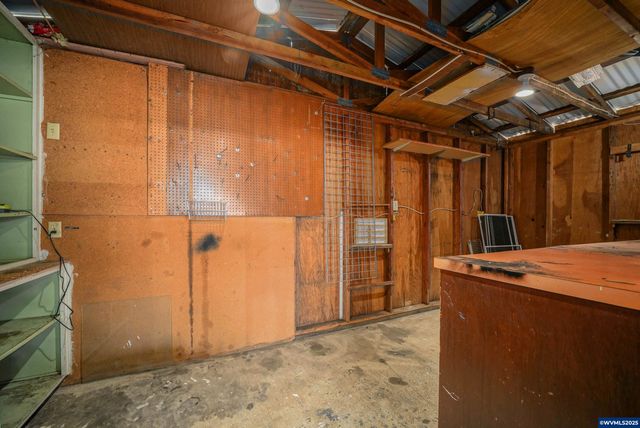 450 SE Lacreole Dr 115, Dallas, OR 97338