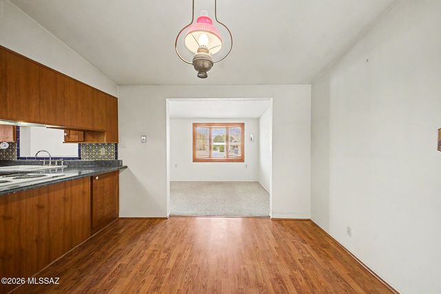 7118 E Eli Place, Tucson, AZ 85710