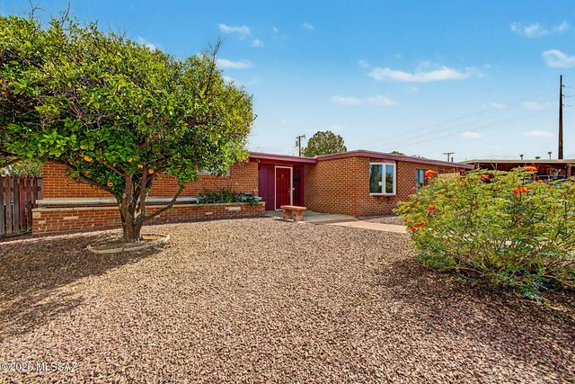 7118 E Eli Place, Tucson, AZ 85710